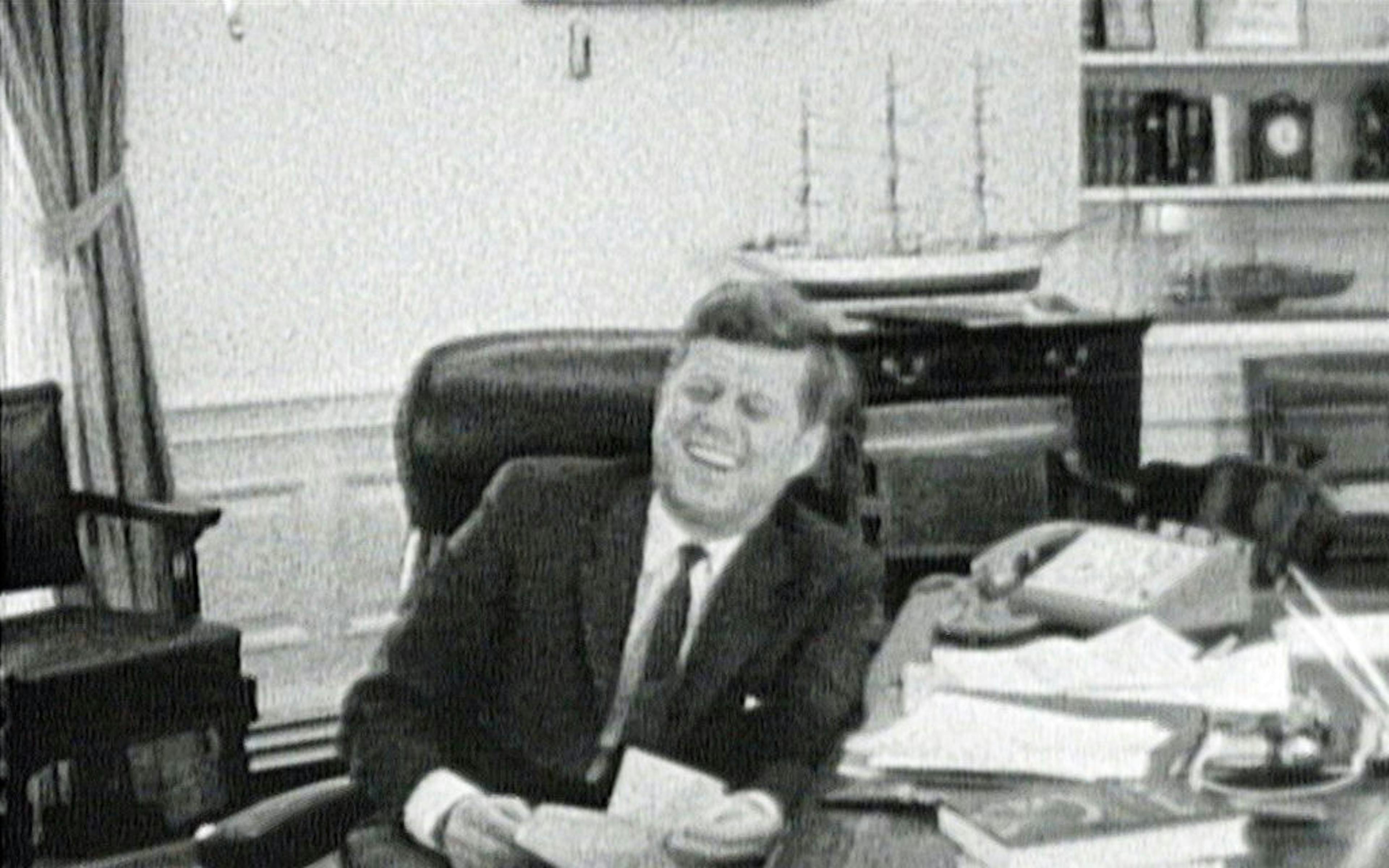 OLDIES · Quatre docus fascinants sur JF. Kennedy à voir sur mk2 Curiosity 1 2c0a7105 88f4 4802 af71 a762ef4e6aa8 adventures jfk laughs copyright drew associates