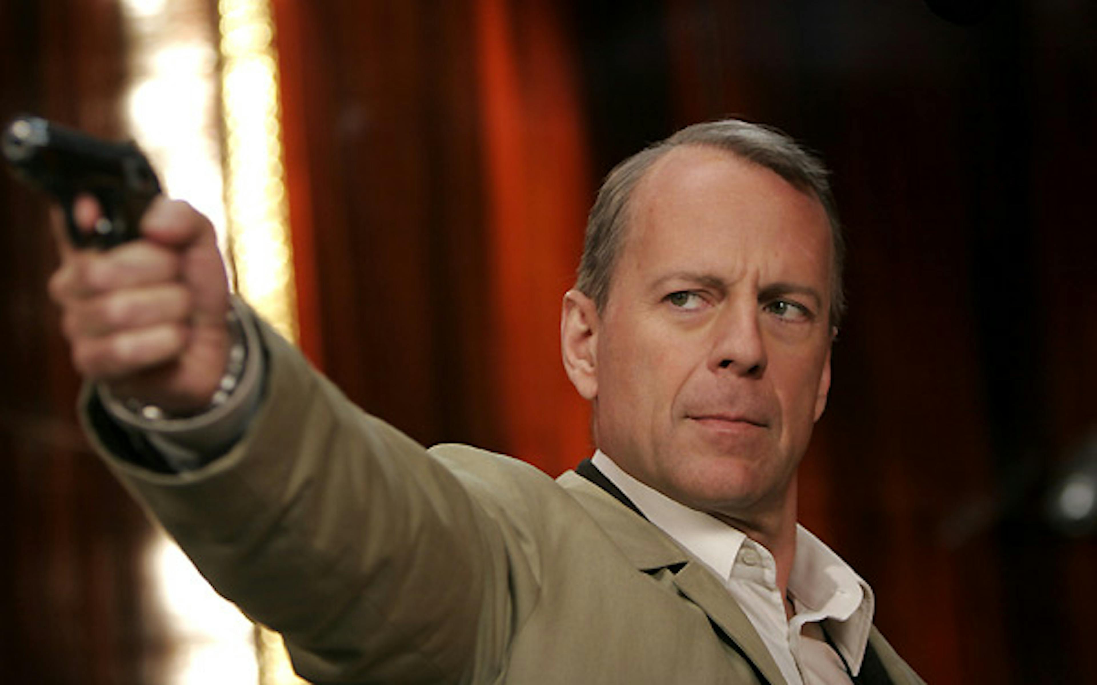 Bruce Willis quitte le cinéma : sa carrière en 5 rôles forts 1 a61357d9 da6c 4a74 9ad6 e7d8ecea5ec7 brucewillis