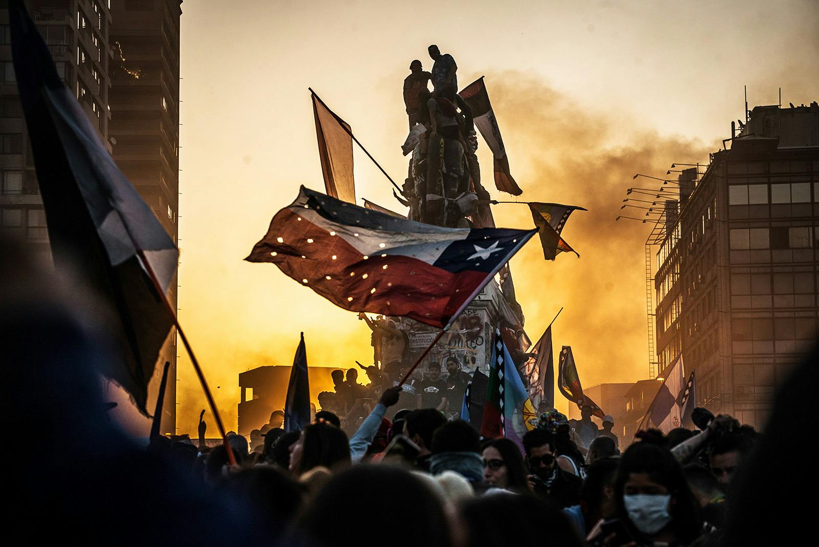 « Mon pays imaginaire » : la nouvelle ode à la révolution de Patricio Guzmán 1 efe2bff9 400a 4e33 8f6d b2fdd1328a3a monpaysimaginaire