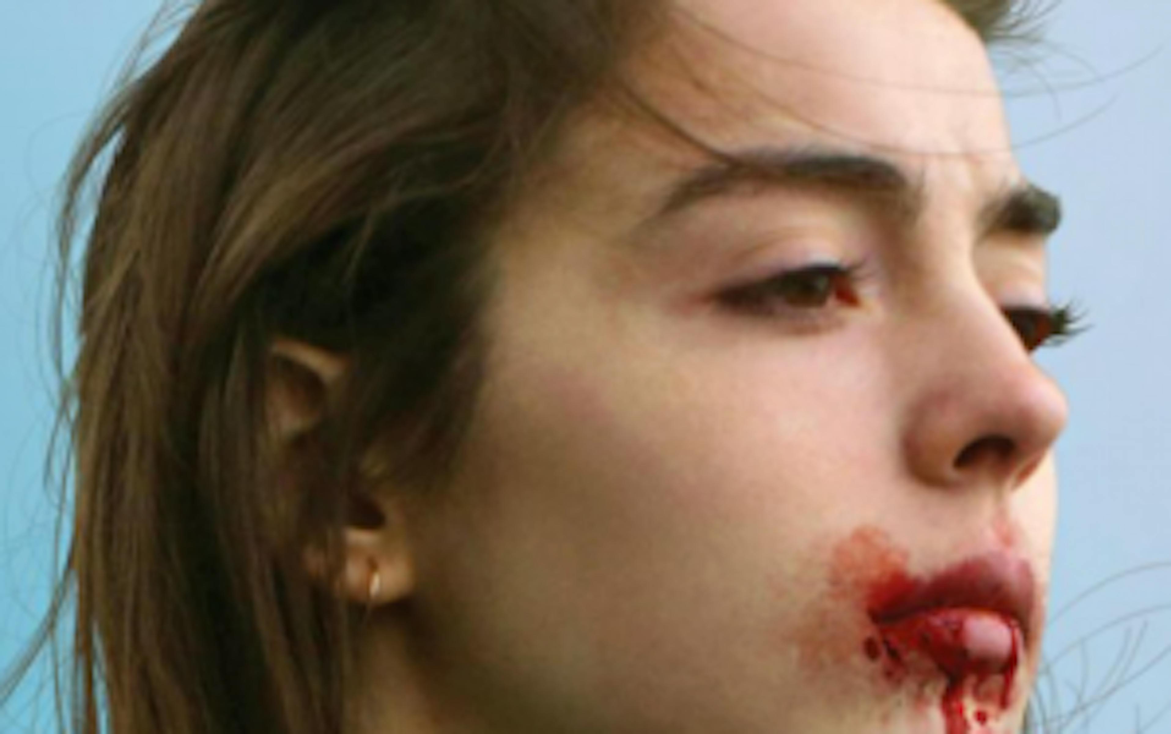 Netflix établit une liste de 10 films qu’on a du mal à finir tellement on est terrifiés (spoiler : Grave en fait partie) 1 mdq1zwyzn2mtztk3ny00mgm2ltk1mzatotnlnwy5ndy0ymjl grave une