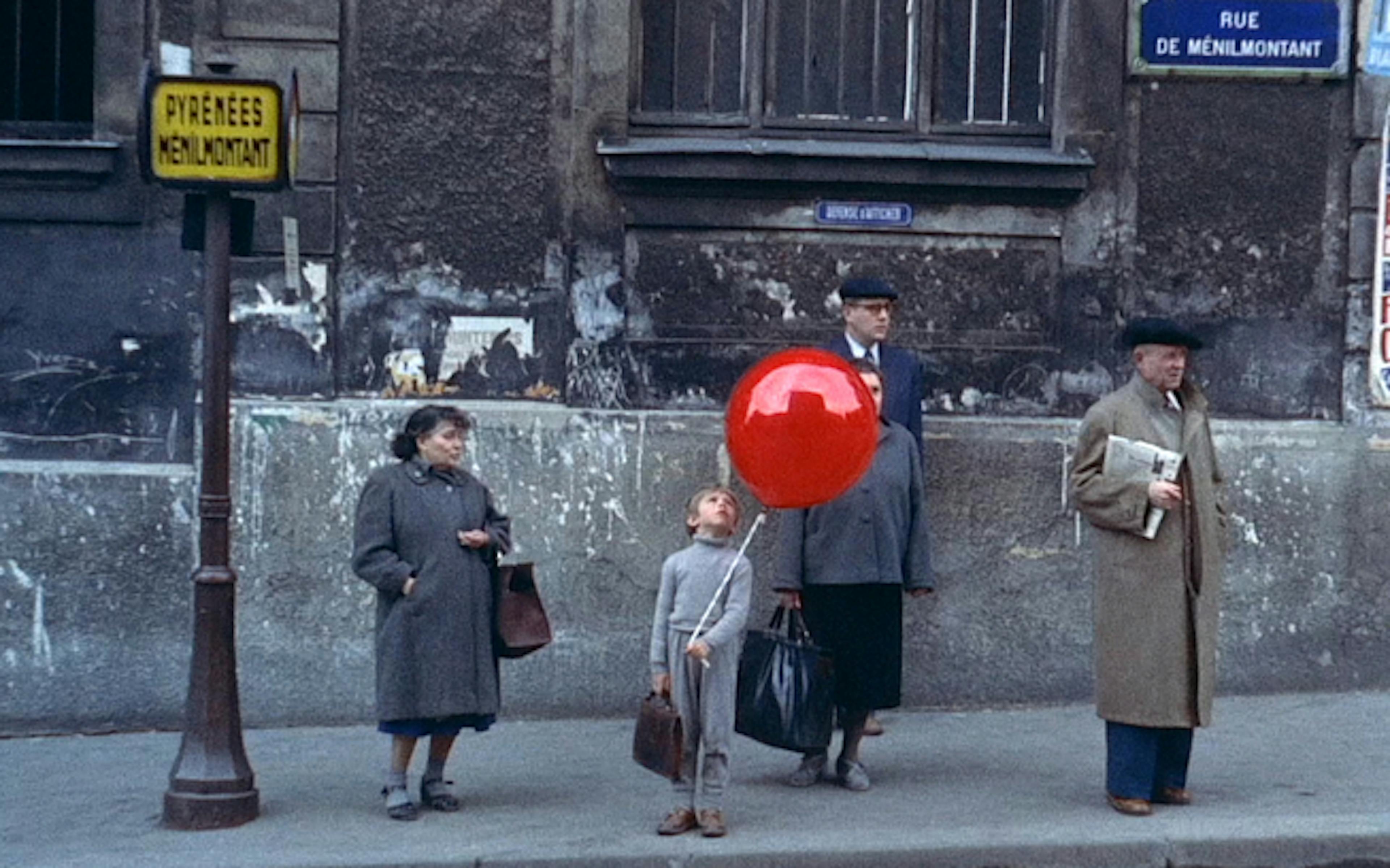 « Le Ballon Rouge » d’Albert Lamorisse 1 mje3owq2zjetytq2zc00ntmwlwiyztutmgvjmznhzdnmzdji s725 c901a8