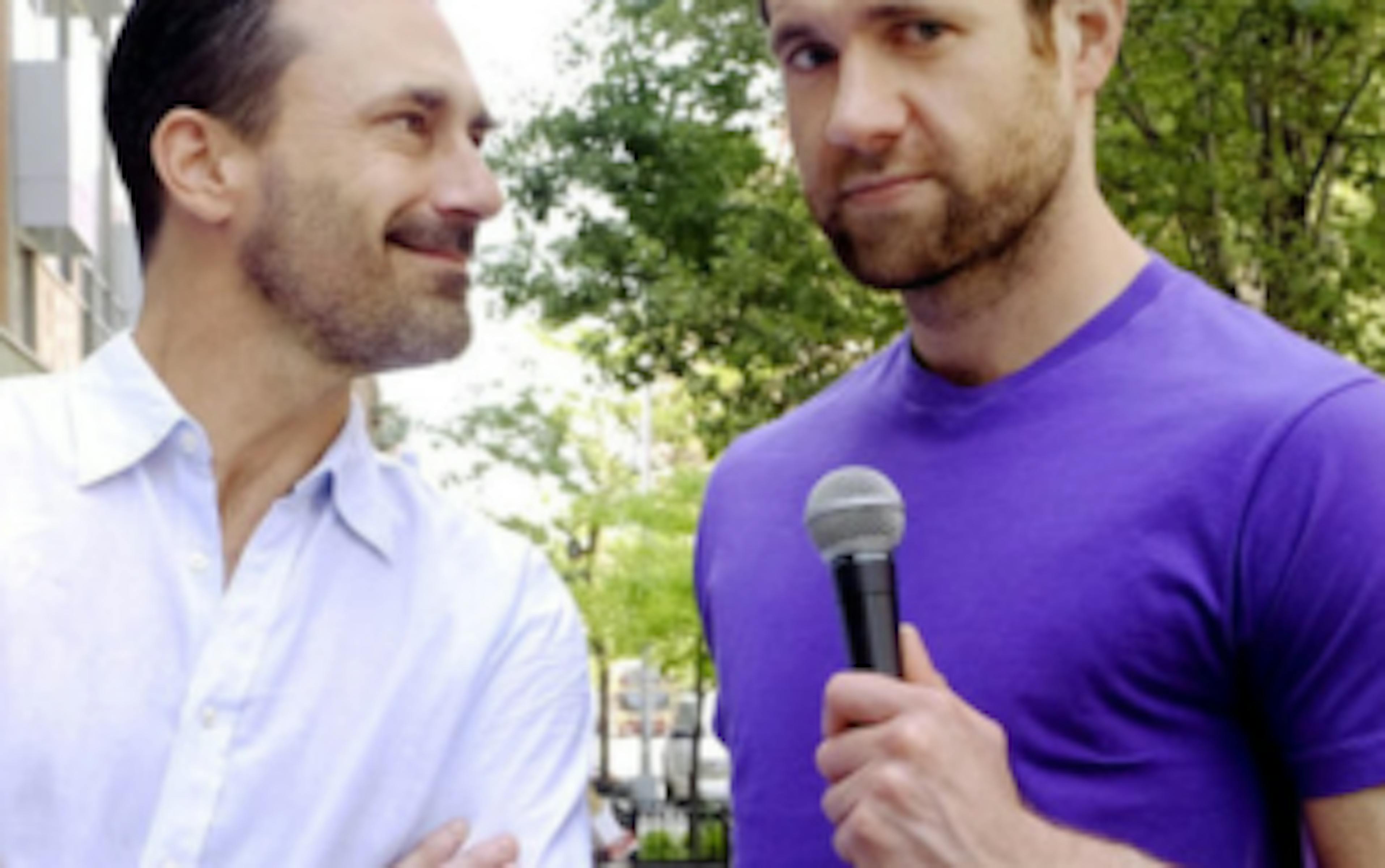 Billy Eichner au casting et au scénar d’une rom-com LGBTQ+ produite par Judd Apatow 1 mjk1ngexymqtztu3ni00mgq2lwfkztity2ywymi4nwnimjgx with jon hamm courtesy trutv wide 9115352bfcc506ee8