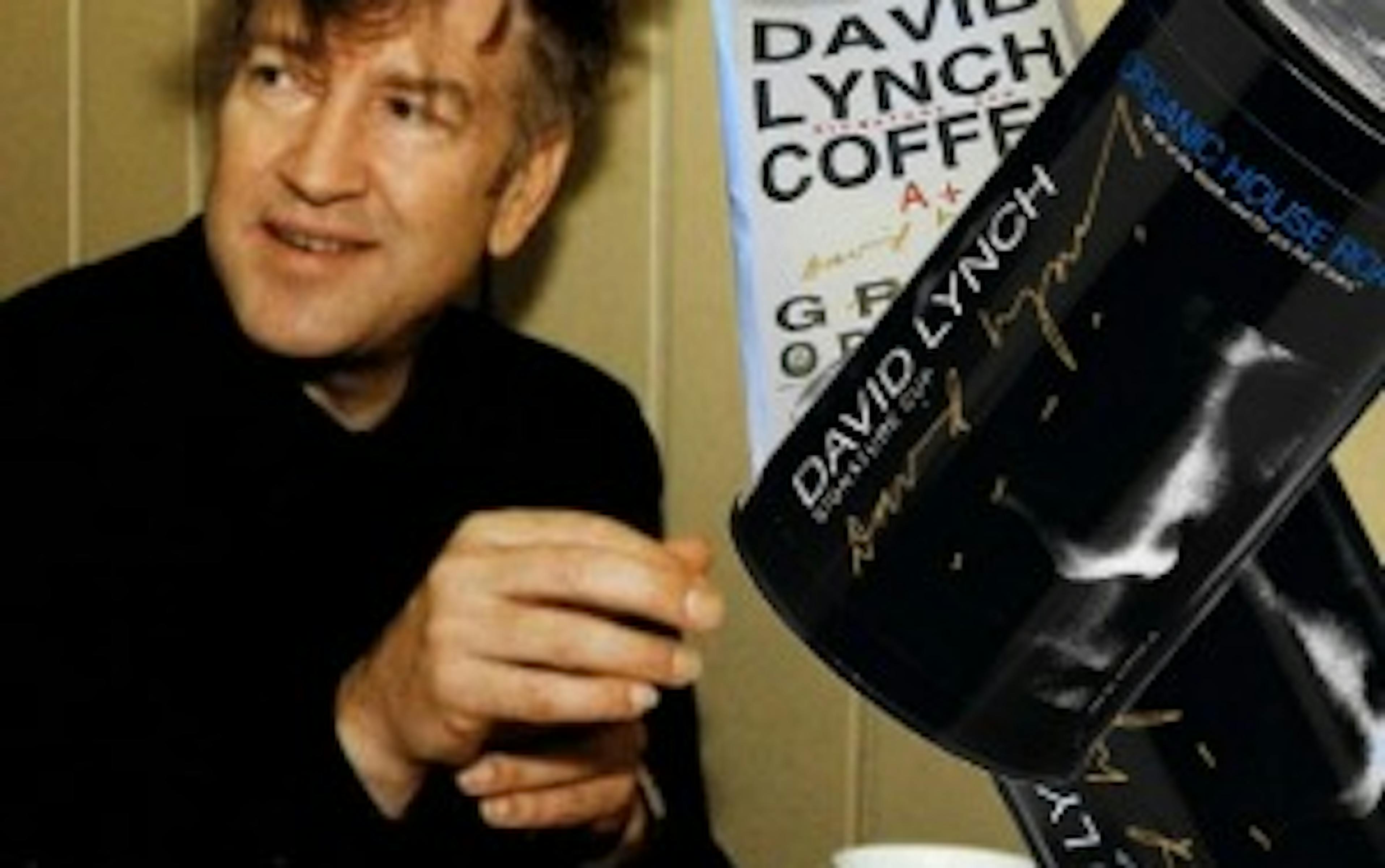 Quand David Lynch commentait le goût du café au lait dans son journal intime filmé du festival de Cannes 1 mtk5mdfhytitowq2ms00zjg4lwjizwytmty5nwezzmy0mjvi lynch 2