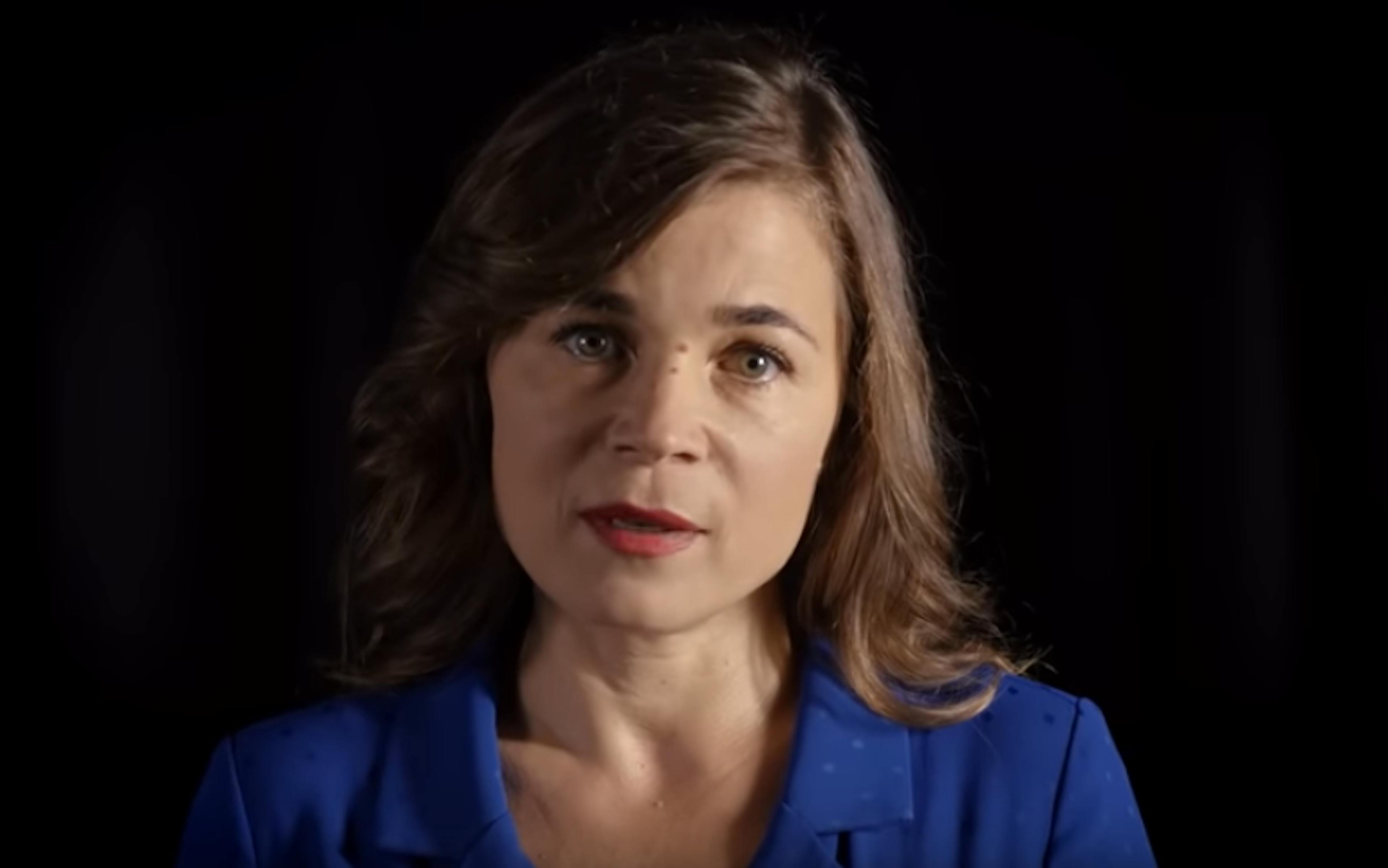 A voir: Blanche Gardin récit un poème sur le public des cinémas porno 1 mtyyzmjiyzetmgizyi00otuxlwe3zdctnzrhzji2nwu2njgy gardin 1