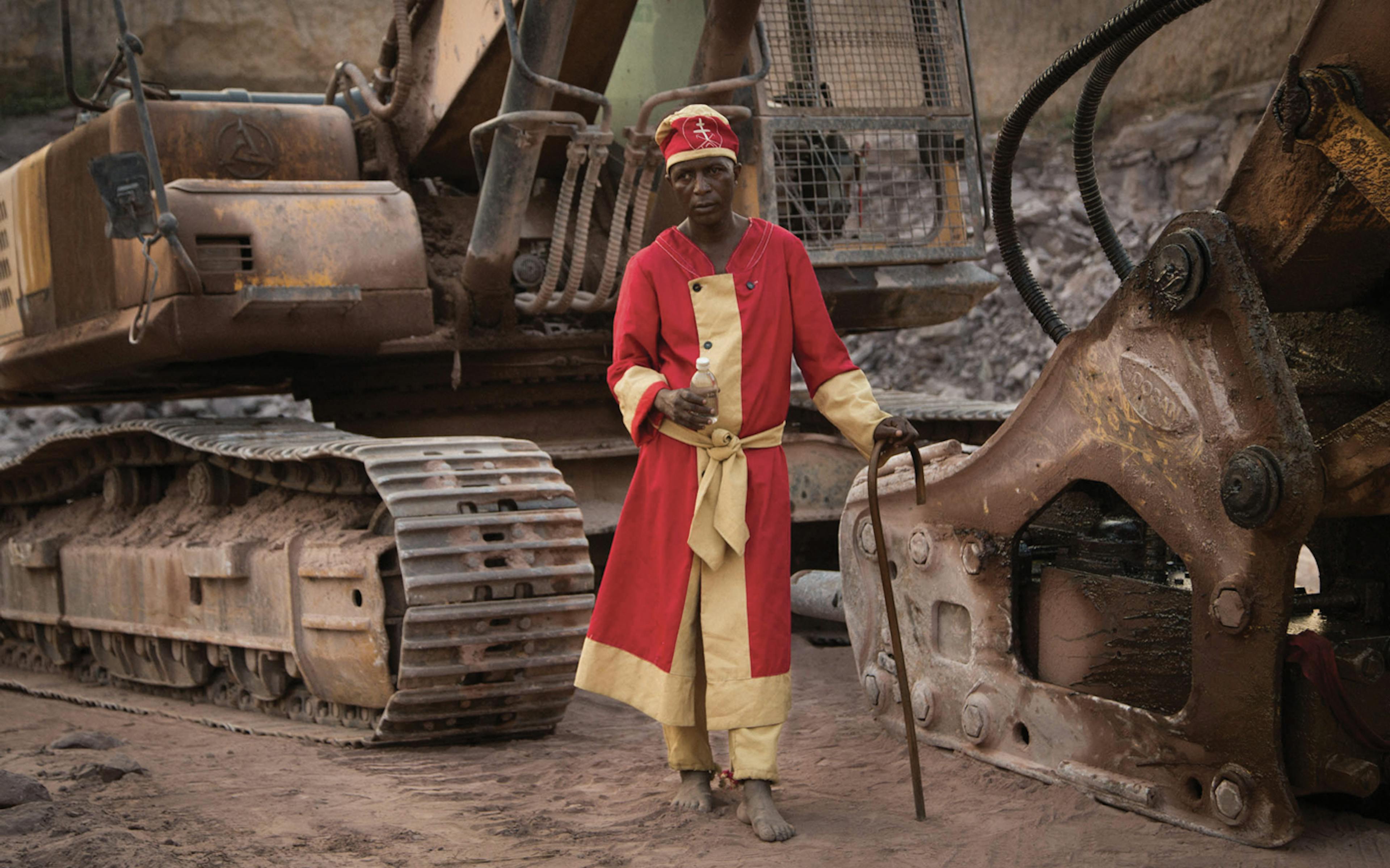 « Kongo » d’Hadrien La Vapeur et Corto Vaclav : le fascinant portrait docu d’un mégalo 1 n2fmownintatmme4yy00ztjllwi5otktmgmzntljmgewzdqw kongo 2