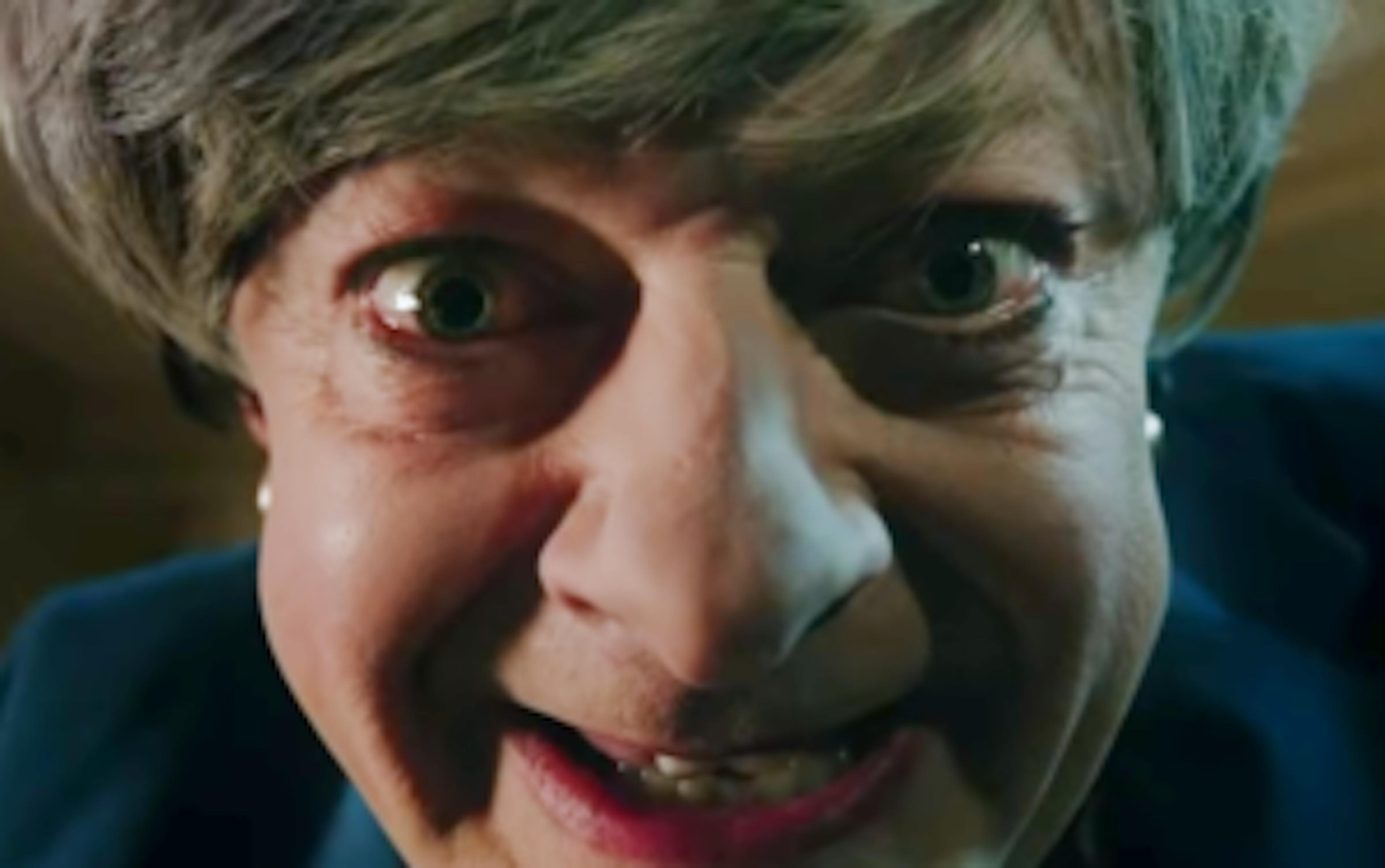 Andy Serkis revient en Gollum pour troller Theresa May sur le Brexit 1 n2nhogy5y2etyzuzms00zdu1lwixndctn2rmyjy5ntq3ntzm gollum une