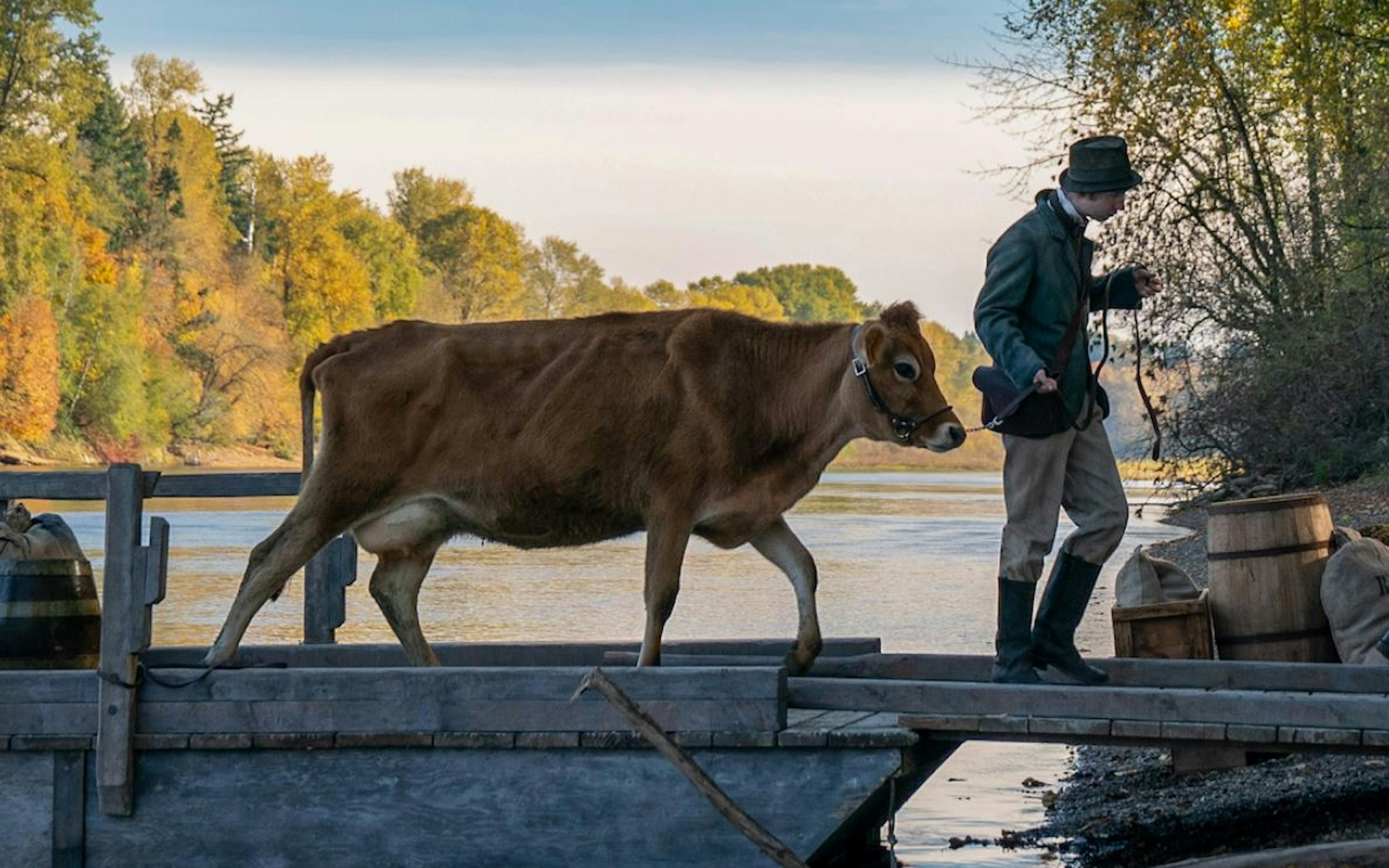 Zita Hanrot, Sylvie Pialat, Yann Gonzalez et Vincent Lacoste entoureront la présidente du jury Vanessa Paradis au 46e Festival de Deauville 1 ngfiota5zjytyje2yi00otqylwjkymetywjkyzy5mwrkn2zm first cow