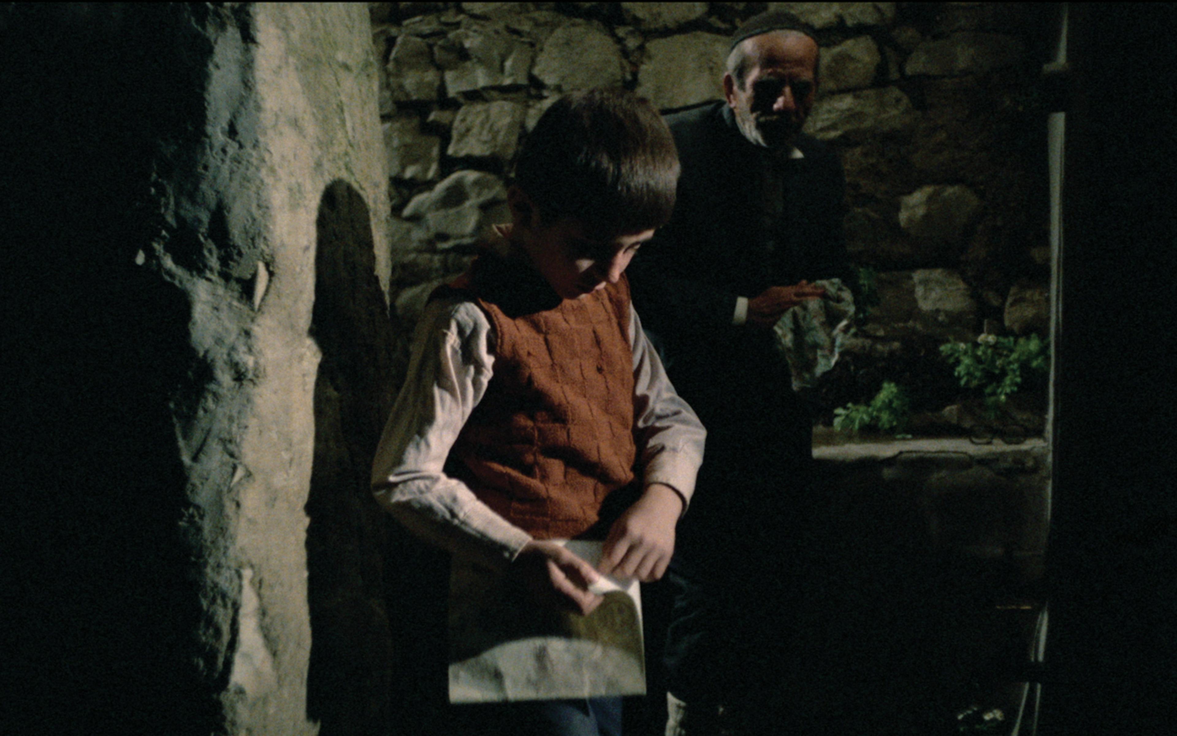 Le film du soir : « Où est la maison de mon ami ? » d’Abbas Kiarostami 1 ngnjmdqxotitm2u1zi00zmzilthlmjktntu5othhnjmxywu2 3 ok