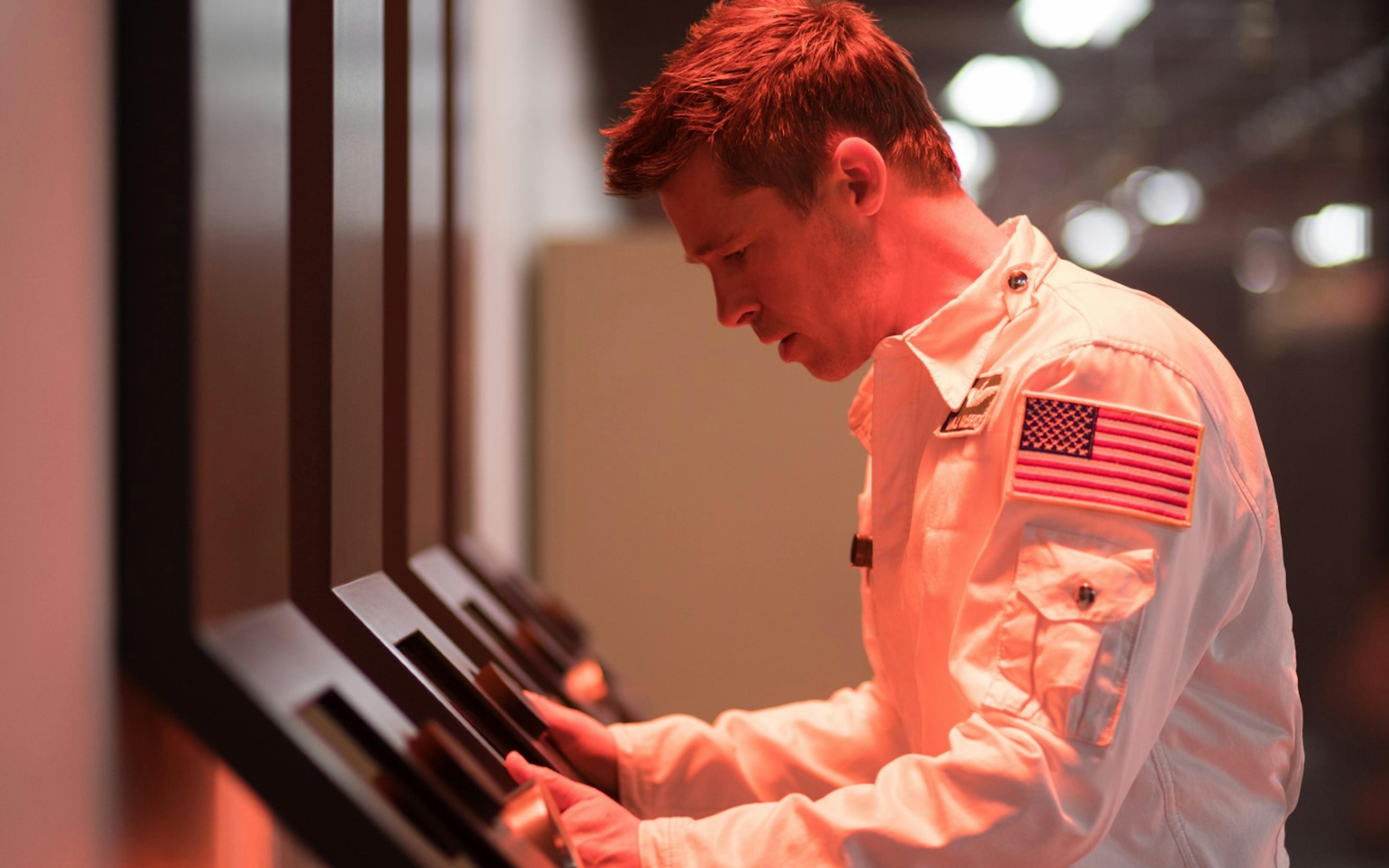 Le musicien Max Richter partage un nouveau morceau extrait de « Ad Astra » 1 njrkzdfizjqtotblos00nmm2ltkymgutzwjiyjgwndk2oda2 adi