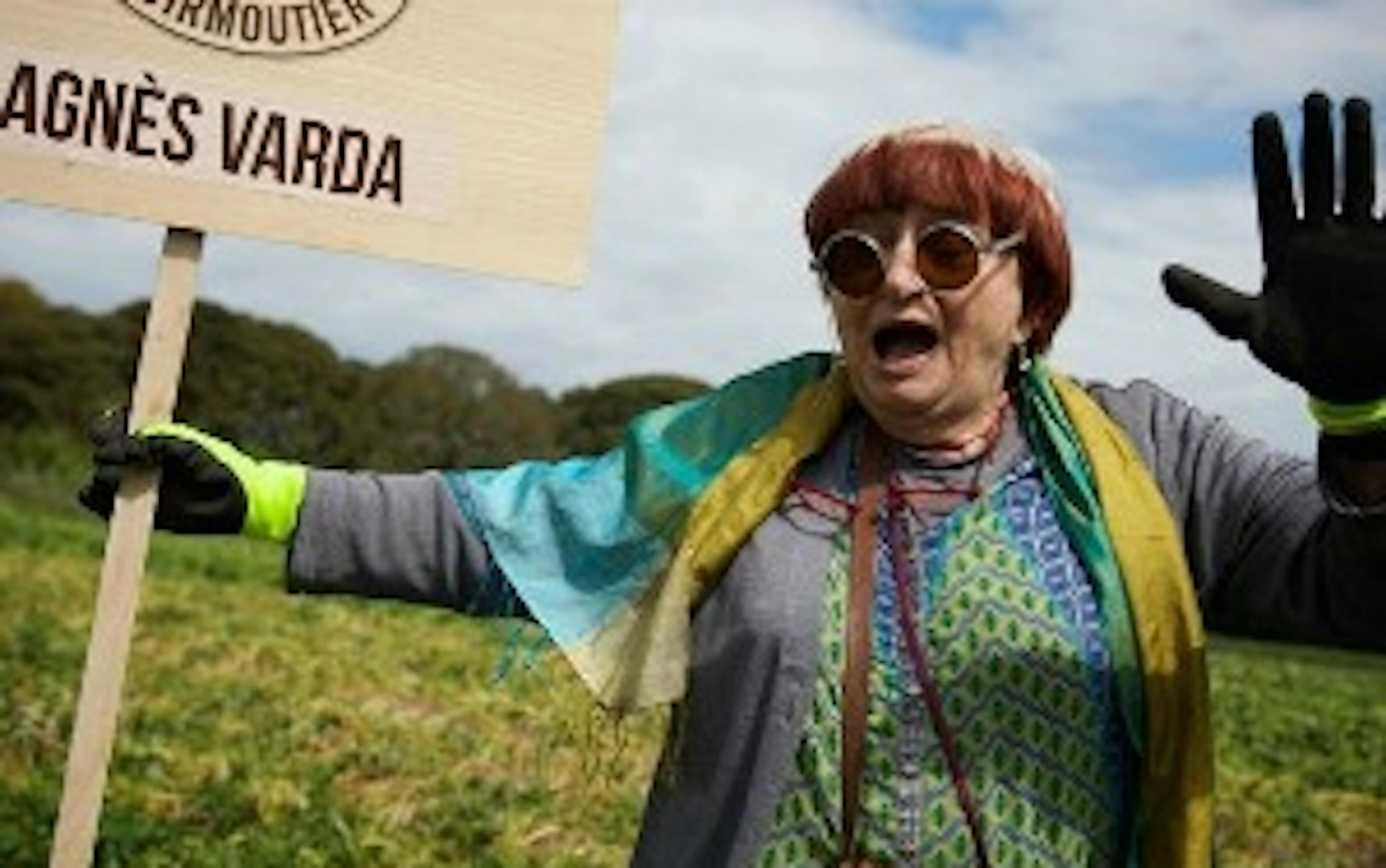 Good news! mk2 ajoute les films d’Agnès Varda et de Jacques Demy à son catalogue 1 nwiwyzmxzdityjcxnc00yjqxltgyzjmtnwu4zthkodnhnta5 agnes varda 2