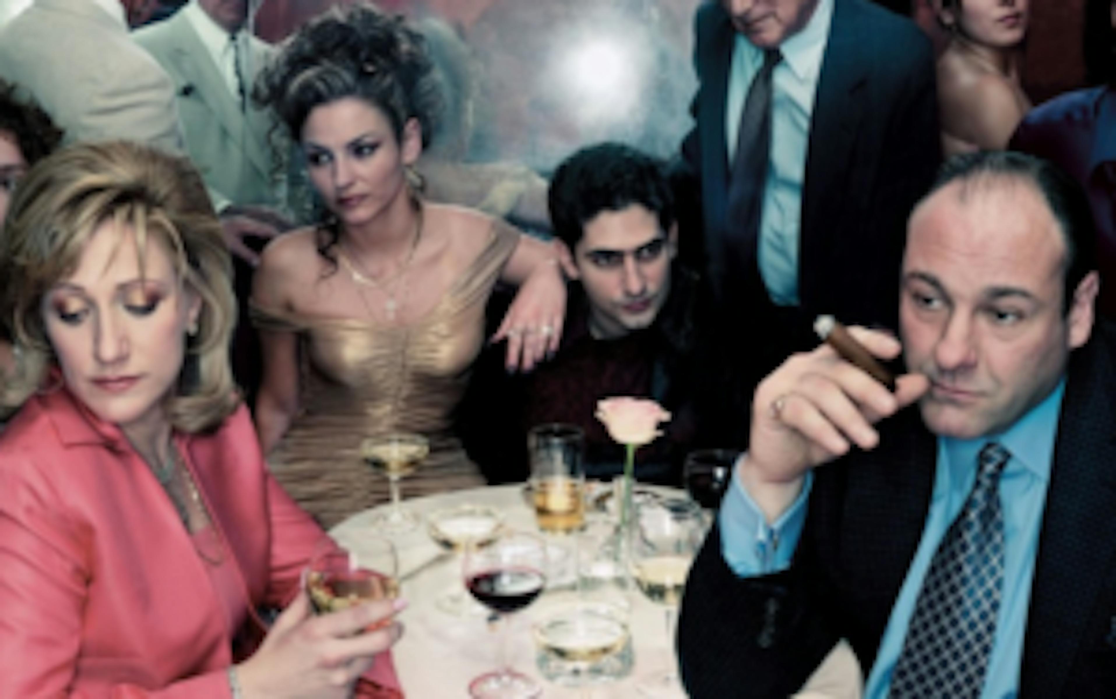 nzrmmtm3yzatntc1ys00mtvllwi2ogutotrkodu2ntazowjk the sopranos une