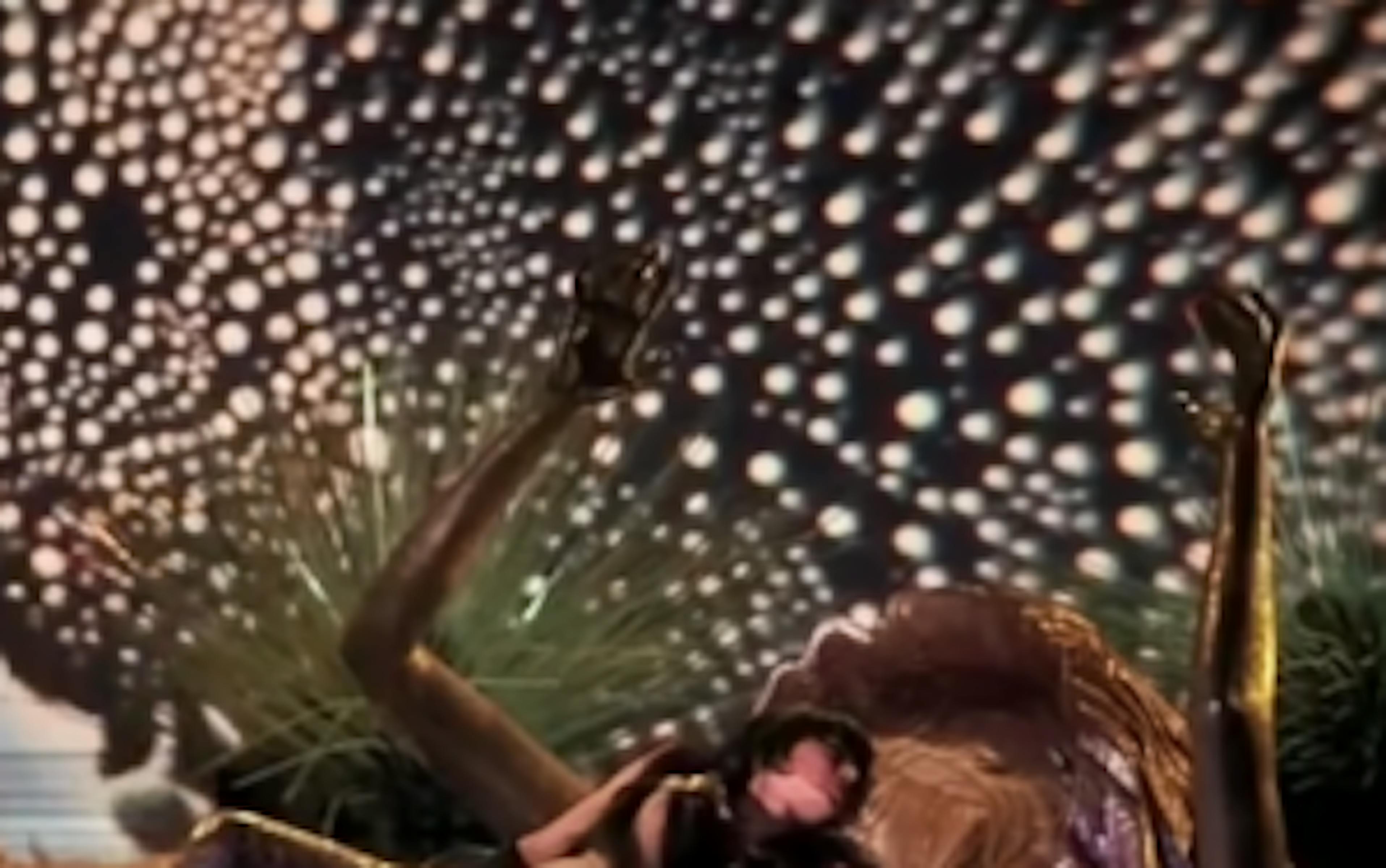 En vidéo : le cinéma dans tout sa splendeur psychédélique 1 owzhzjzmzjmtodcwoc00mjvklwiynwqtzmmzothhoda2ywyz psycheeesdsdsde une 1