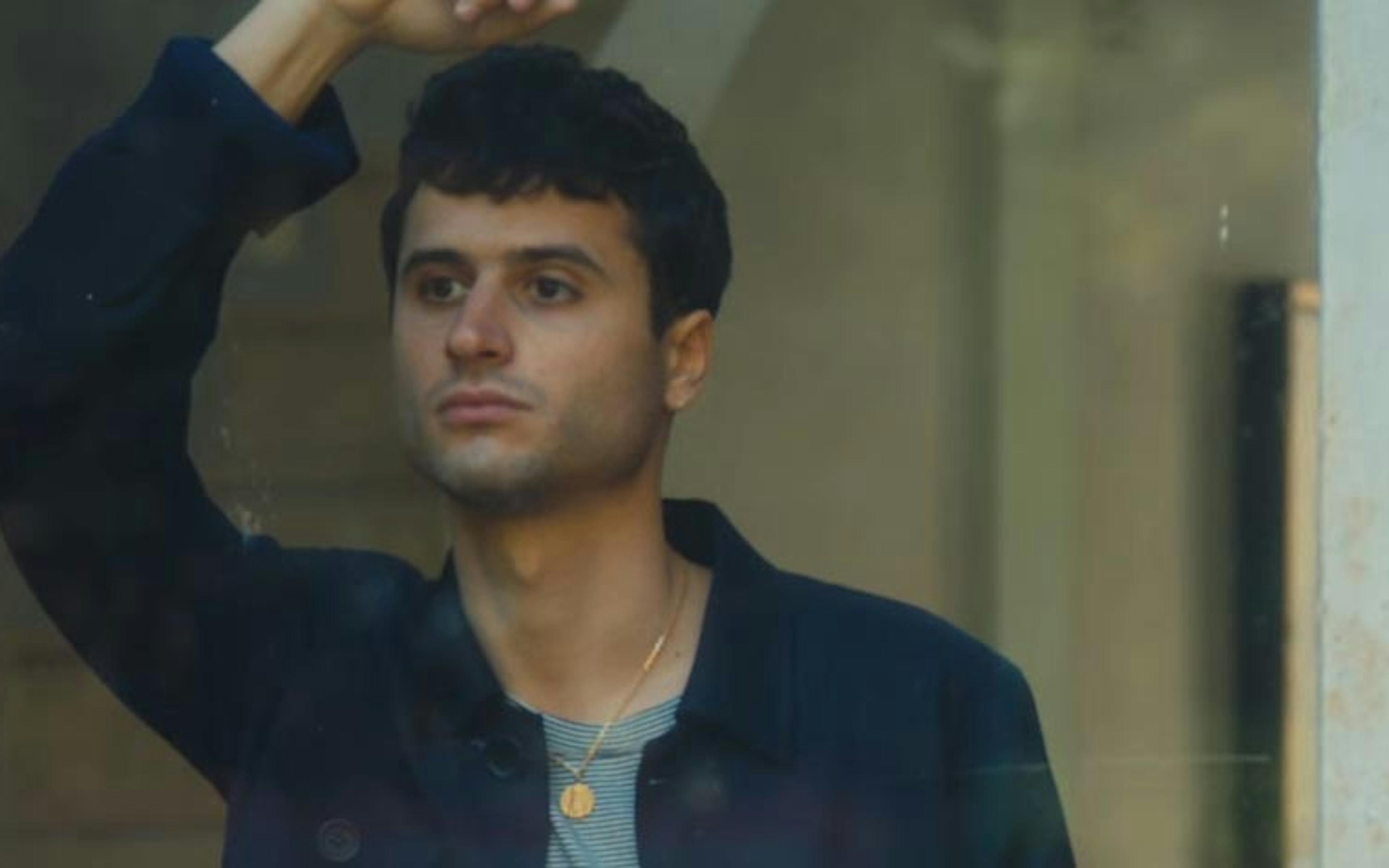 Adrien Gallo, quel cinéphile es-tu? 1 yje5nmzjzmetyzblzi00ogm1lwjmy2mtnja0yzi5mzu0owrj adrien2