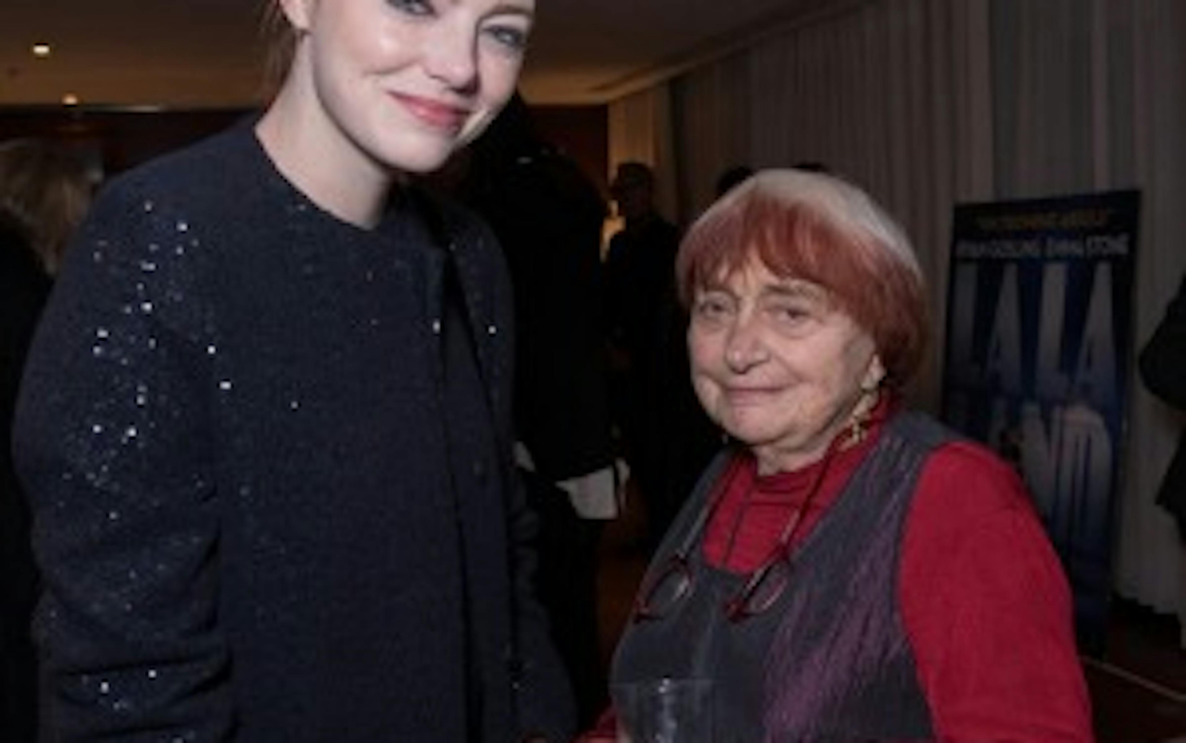 Quand Agnès Varda tape la pose avec les stars hollywoodiennes 1 ytjjzwyyzdqtnjzins00ndlklwjinjktmge5ztvlotzlyzg0 uneagnes emma stone