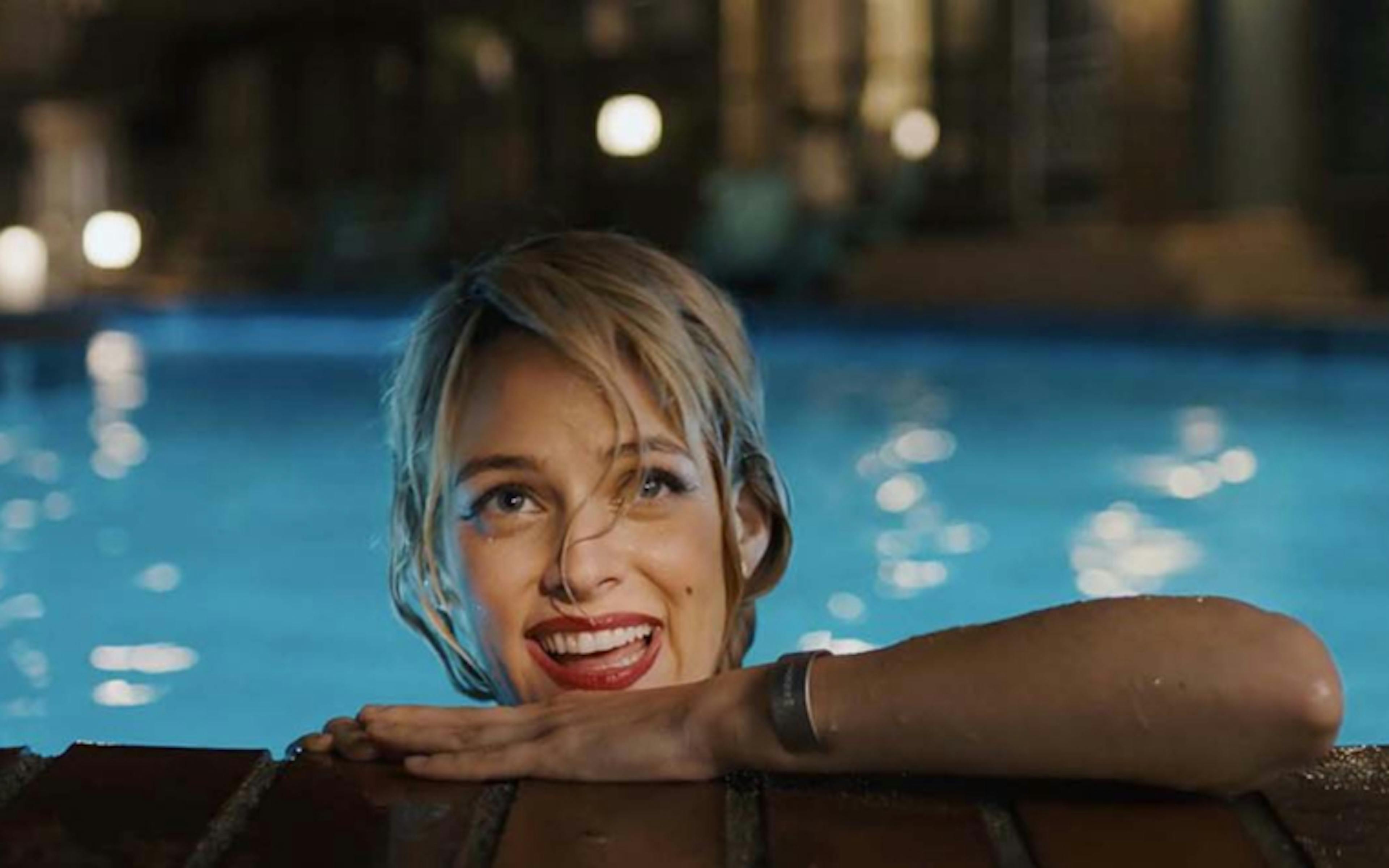 Under The Silver Lake de David Robert Mitchell : ce qu’en pensent les critiques sur Twitter 1 ytu5mwixzjytmjdims00ymzhltlmyzatywy0nwqzzdlhyzji mitchell 2