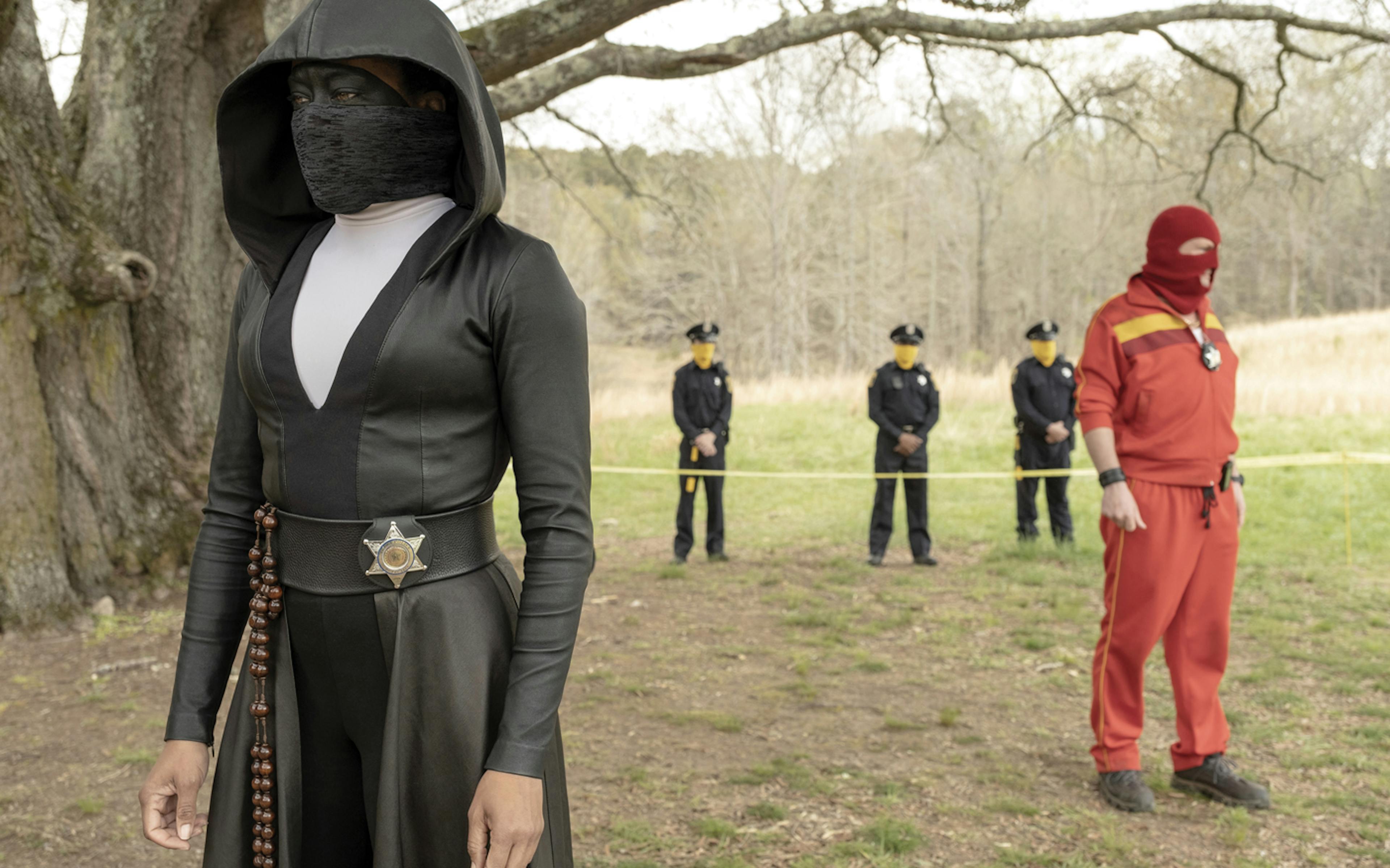 « Watchmen »: une vertigineuse dystopie politique 1 ywnhm2m5mzatm2fmzc00otu2ltlloditowrhndnlyjjjythm watchmen new 2 c ocs