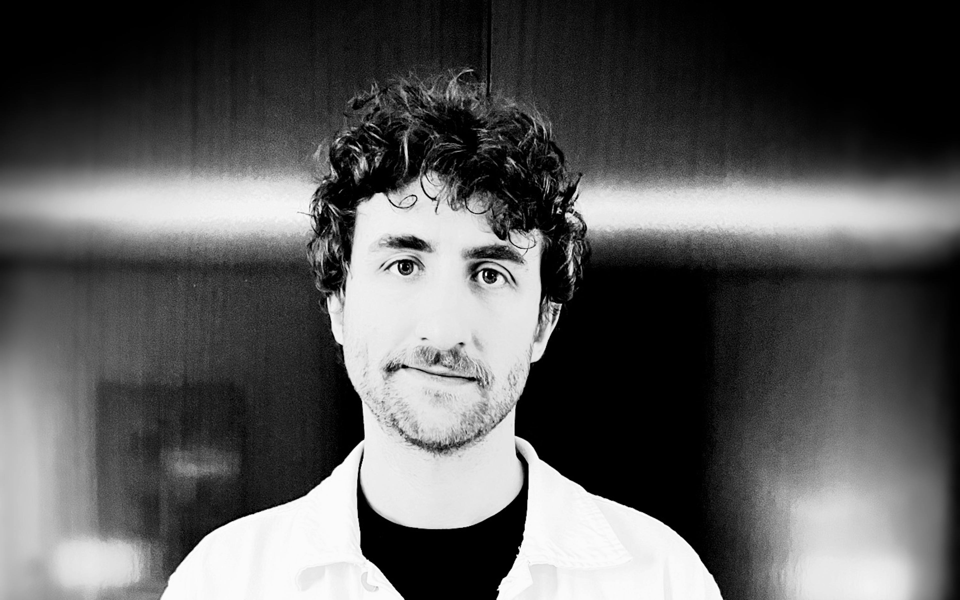 Florent Bernard : « Je ne suis jamais autant à ma place que sur un plateau de cinéma. » 1 zhfzazjcgu4jzwqt florentbernard