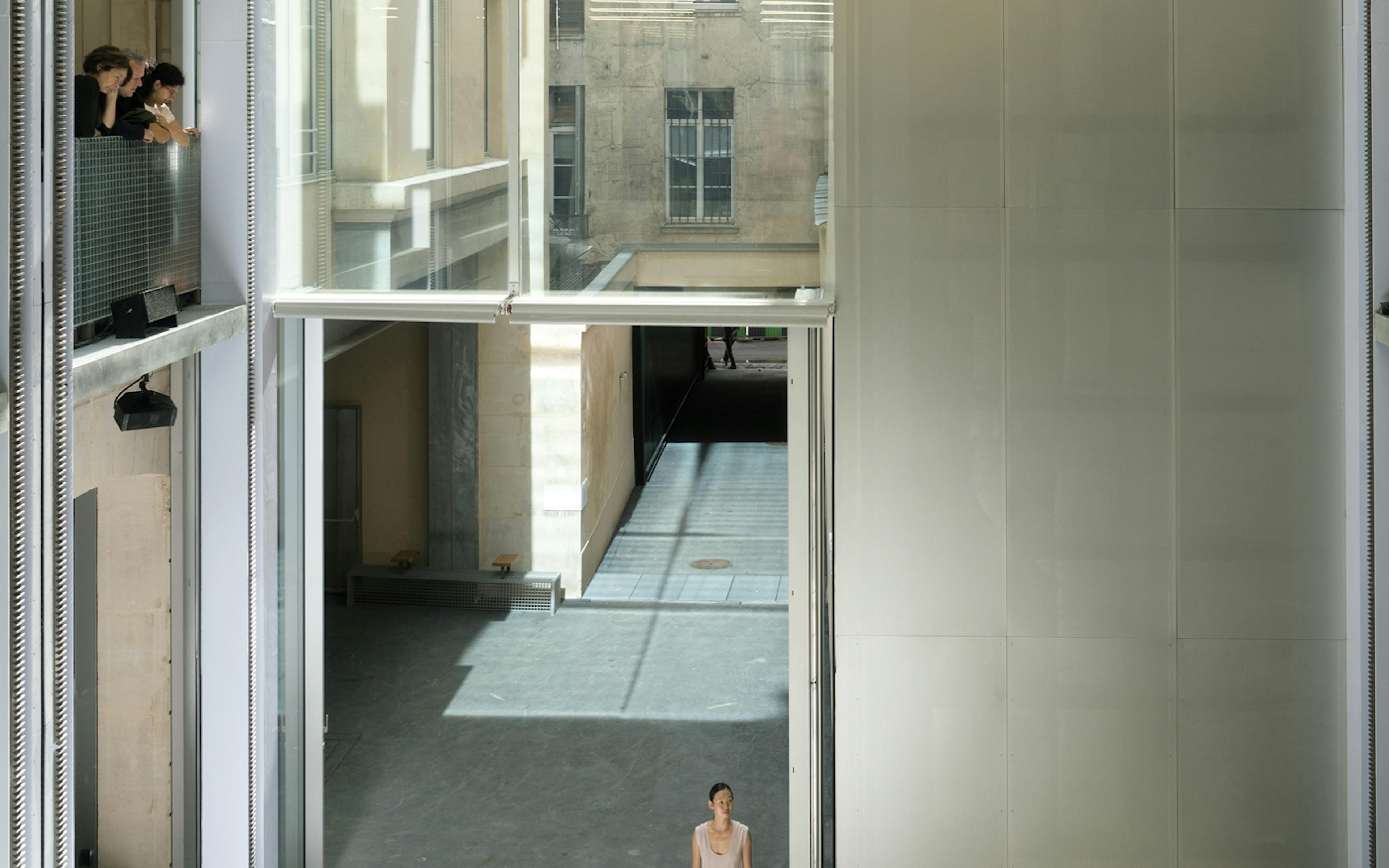 Décryptage: les fondations d’entreprise, nouveaux mécènes incontournables? 1 zjmyztm0mjytodflys00njy4ltg3nzgtnjlhytgxzmm3zmu4 1 anna teresa de keersmaeker violon phase a l occas