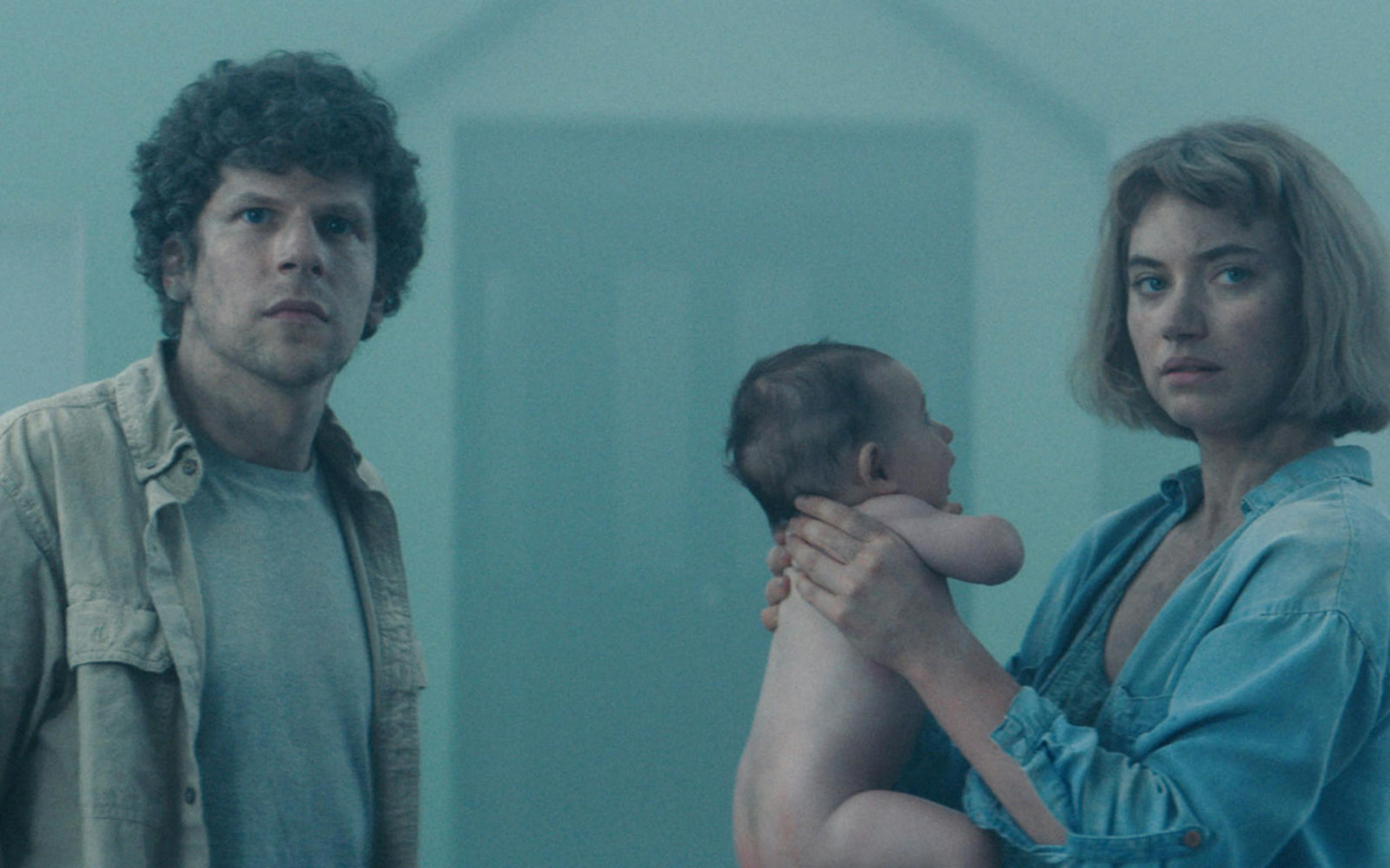 Un premier extrait pour « Vivarium » avec Jesse Eisenberg 1 zmu2mtzlnjytn2ezmy00mgfjltlhndqtogvimdgwzjy2zdcz viv bon