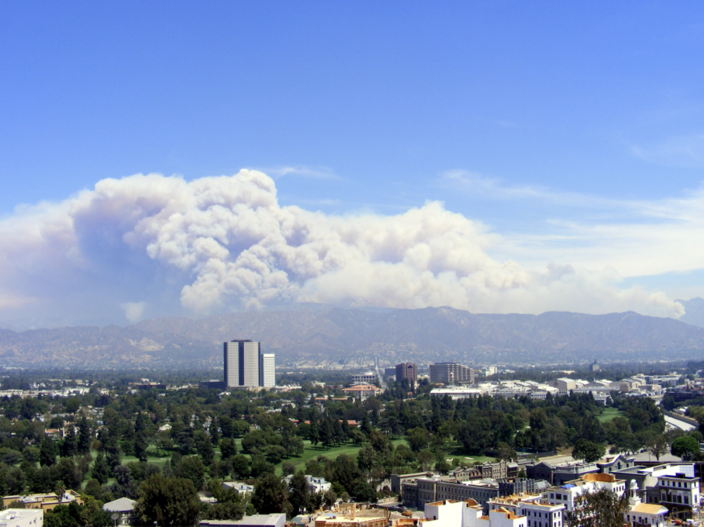 Incendies à Los Angeles : Hollywood a reçu l'ordre d'évacuer 1 Capture decran 2025 01 09 a 11.37.39 e1736419413985
