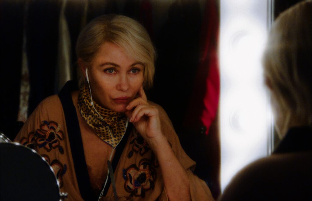 5 choses à savoir sur Emmanuelle Béart 4 emmanuelle beart amelia starlight