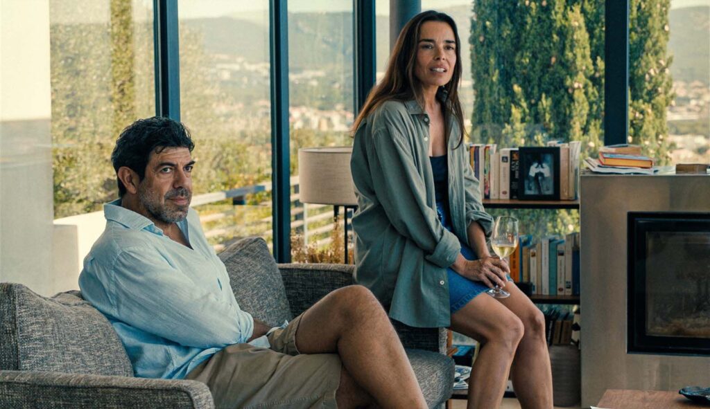 CANNES 2025 · Robin Campillo, réalisateur d’« Enzo » : « La sensualité, elle vient du fait qu'on se laisse porter par les acteurs, par leur grâce » 3 Enzo