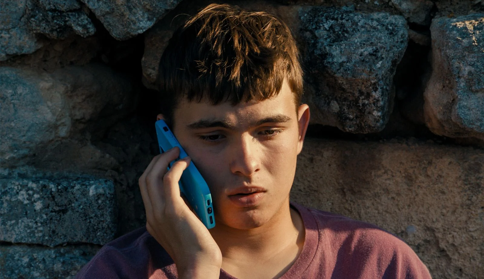 CANNES 2025 · Robin Campillo, réalisateur d’« Enzo » : « La sensualité, elle vient du fait qu'on se laisse porter par les acteurs, par leur grâce » 2 Enzo