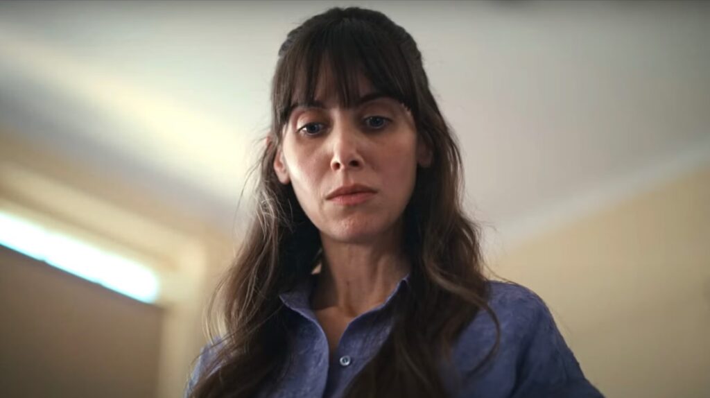 En tournage : Greta Lee, Alison Brie, Stéphane Brizé, James Mangold 1 alison brie together official trailer 67daf14cd4288