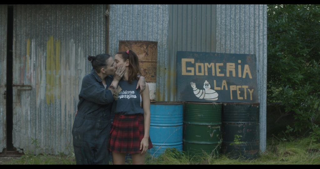 ¡Caigan las rosas blancas