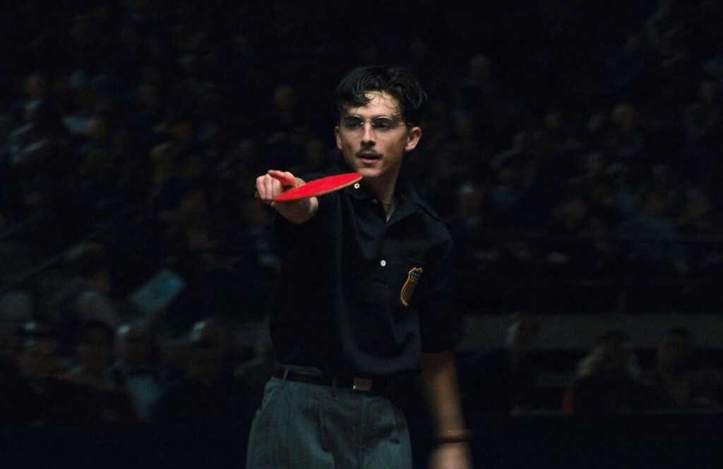 Josh Safdie : « C’est un film sur le bonheur, un sentiment qu’on chasse toute notre vie » 2 marty supreme photo a24 films