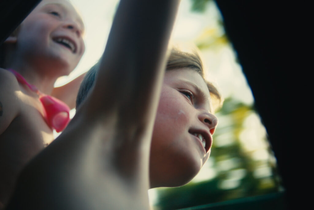 CANNES 2026 · « Tin Castle » d’Alexander Murphy : plongée puissante au cœur d'une forteresse ambulante 6 b3469be72d750bb6c6d8c1a43f8d91a8