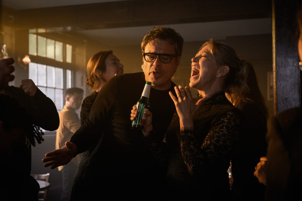 Série · « Alice et Steve », l'amitié à cinquante ans 2 Alice et Steve Stills 2.jpg