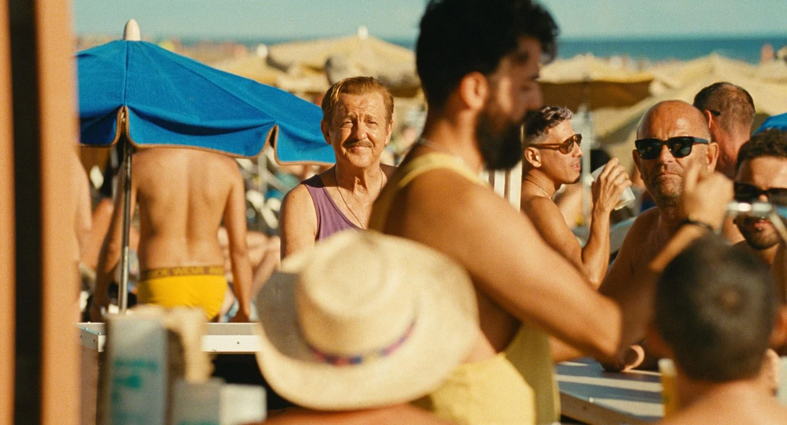 « Maspalomas » d’Aitor Arregi et de José Mari Goenaga : fresque queer et estivale